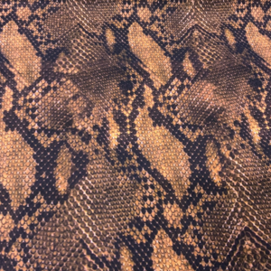 Decoratie stof slangen print